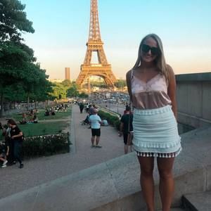 Meet your Posher, Kelly